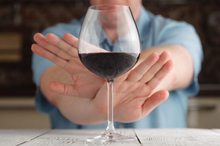 taurė vyno ir alkoholio vartojimo